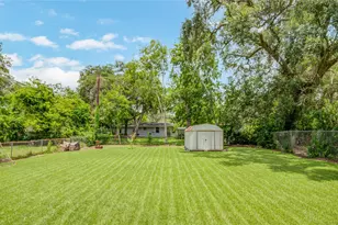 103 Jasmine St, Lake Jackson, TX 77566 - Photo 4