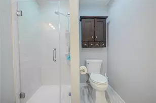 103 Jasmine St, Lake Jackson, TX 77566 - Photo 20