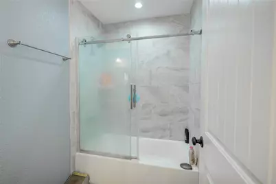 103 Jasmine Street, Lake Jackson, TX 77566 - Photo 14