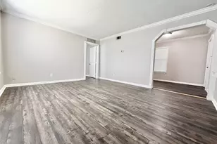 218 W 15th St, Houston, TX 77008 - Photo 10
