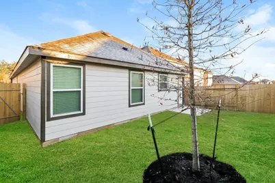 2146 Middle Ridge Drive, Conroe, TX 77301 - Photo 2