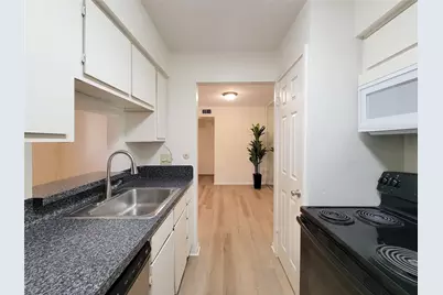 5711 Sugar Hill Drive #26, Houston, TX 77057 - Photo 14