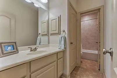 42 Carlyle Place, The Woodlands, TX 77382 - Photo 38