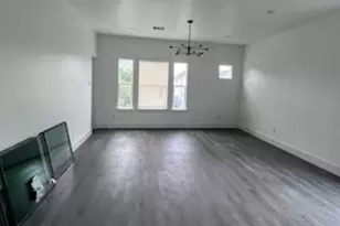 1062 St Clair St, Houston, TX 77088 - Photo 4