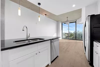 5925 Almeda Road #10815, Houston, TX 77004 - Photo 6