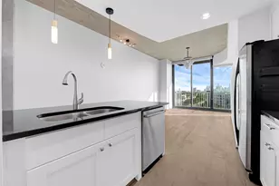 5925 Almeda Rd, Houston, TX 77004 - Photo 6