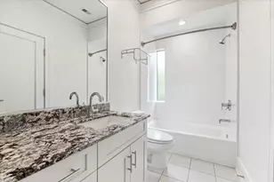 2107 Wroxton Rd, Houston, TX 77005 - Photo 36