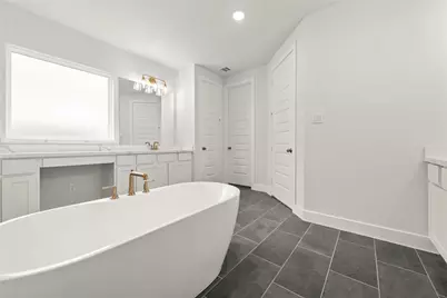 18917 Moonriver Street, Conroe, TX 77302 - Photo 10