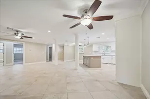 7127 Walkway St, Houston, TX 77036 - Photo 4