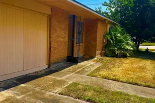 5502 Mackinaw St, Houston, TX 77053 - Photo 4