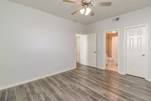 6289 Wilcrest Dr, Houston, TX 77072 - Photo 14