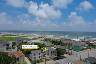 1416 13th St, Galveston, TX 77550 - Photo 2