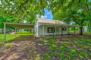 428 Lakewood Dr, Trinity, TX 75862 - Photo 2