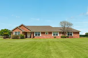 17830 County Rd 207, Angleton, TX 77515 - Photo 1