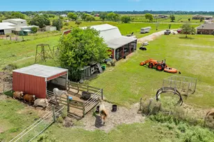17830 County Rd 207, Angleton, TX 77515 - Photo 34