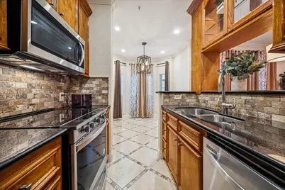 3231 Allen Parkway Parkway #1115, Houston, TX 77019 - Photo 10