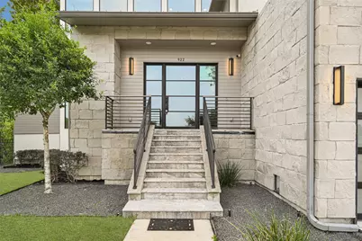 922 T C Jester Boulevard, Houston, TX 77008 - Photo 4