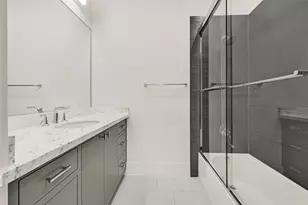 922 T C Jester Blvd, Houston, TX 77008 - Photo 44