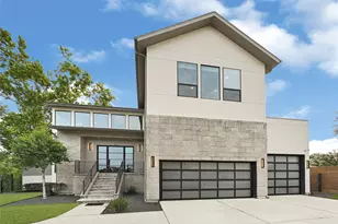 922 T C Jester Blvd, Houston, TX 77008 - Photo 2