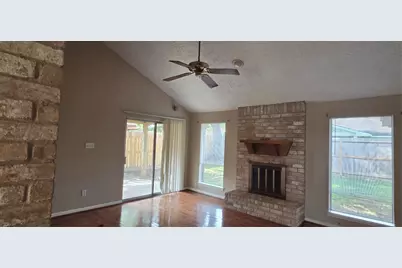 1910 Quail Meadow Drive, Missouri City, TX 77459 - Photo 8