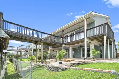 19 N Sandpiper Street, La Marque, TX 77568 - Photo 2