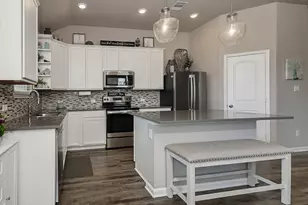 305 Brock's Ct, Montgomery, TX 77356 - Photo 8