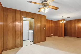 3010 Lamar Cir, El Campo, TX 77437 - Photo 6