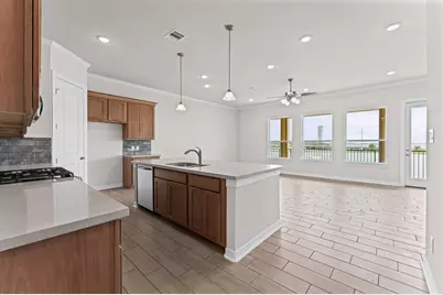 35 Armand Shore Drive, Pasadena, TX 77058 - Photo 6