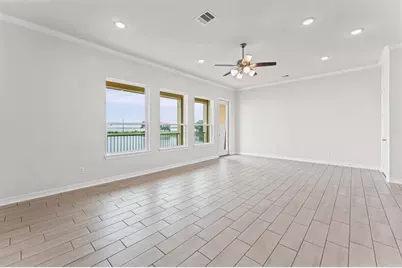 35 Armand Shore Drive, Pasadena, TX 77058 - Photo 10