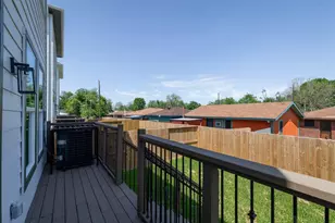 1509 E 31st St, Houston, TX 77022 - Photo 14
