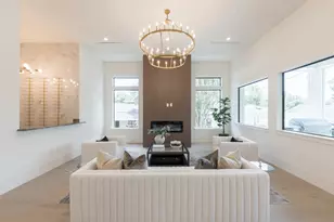 3607 Dumbarton St, Houston, TX 77025 - Photo 8