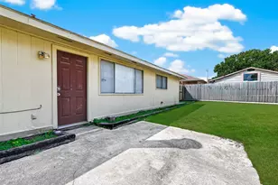 8318 Quail Burg Ln, Houston, TX 77489 - Photo 36