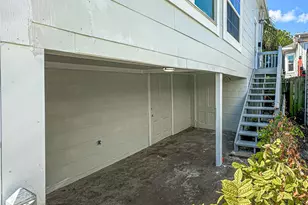 1812 27th St, Galveston, TX 77550 - Photo 16