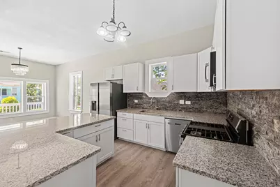 1812 27th St, Galveston, TX 77550 - Photo 2