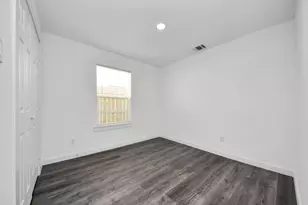 8125 Laura Koppe Rd, Houston, TX 77028 - Photo 12