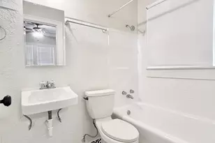 1126 Berthea St, Houston, TX 77006 - Photo 14