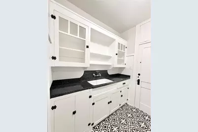 1126 Berthea Street #11, Houston, TX 77006 - Photo 10