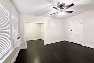 1126 Berthea St, Houston, TX 77006 - Photo 4