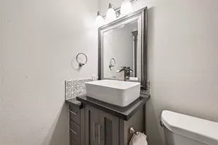 3684 Ocee St, Houston, TX 77063 - Photo 16
