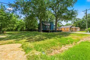 300 Water View Dr, Livingston, TX 77351 - Photo 42