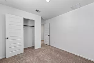5927 Manning Oaks St, Houston, TX 77091 - Photo 10