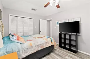 984 Bluewater Hwy, Surfside Beach, TX 77541 - Photo 22