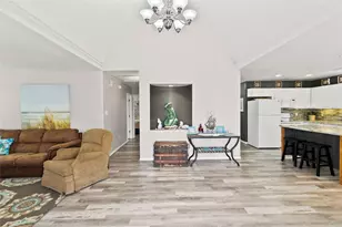 984 Bluewater Hwy, Surfside Beach, TX 77541 - Photo 6