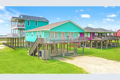 984 Blue Water Highway, Surfside Beach, TX 77541 - Photo 1