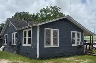 2450 South 4th, Beaumont, TX 77701 - Photo 2