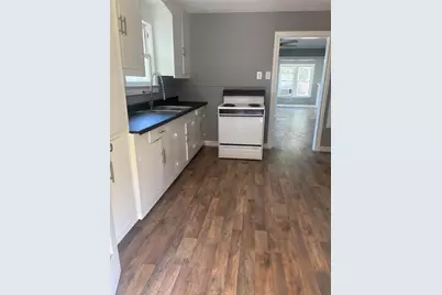 2450 South 4th, Beaumont, TX 77701 - Photo 2