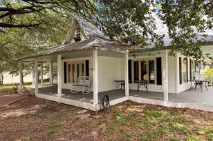 313 S Main St, Jewett, TX 75846 - Photo 2