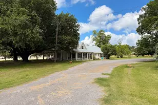 313 S Main St, Jewett, TX 75846 - Photo 4