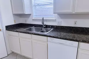 9323 Eaglewood Spring Dr, Houston, TX 77083 - Photo 8