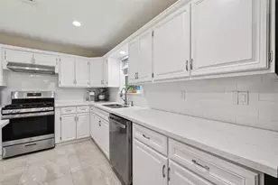 1626 Seagate Ln, Houston, TX 77062 - Photo 8